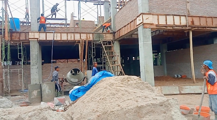 Pelaksanaan Pembangunan Laboratorium Kesehatan Masyarakat Minim Pengawasan dan Lalai K3