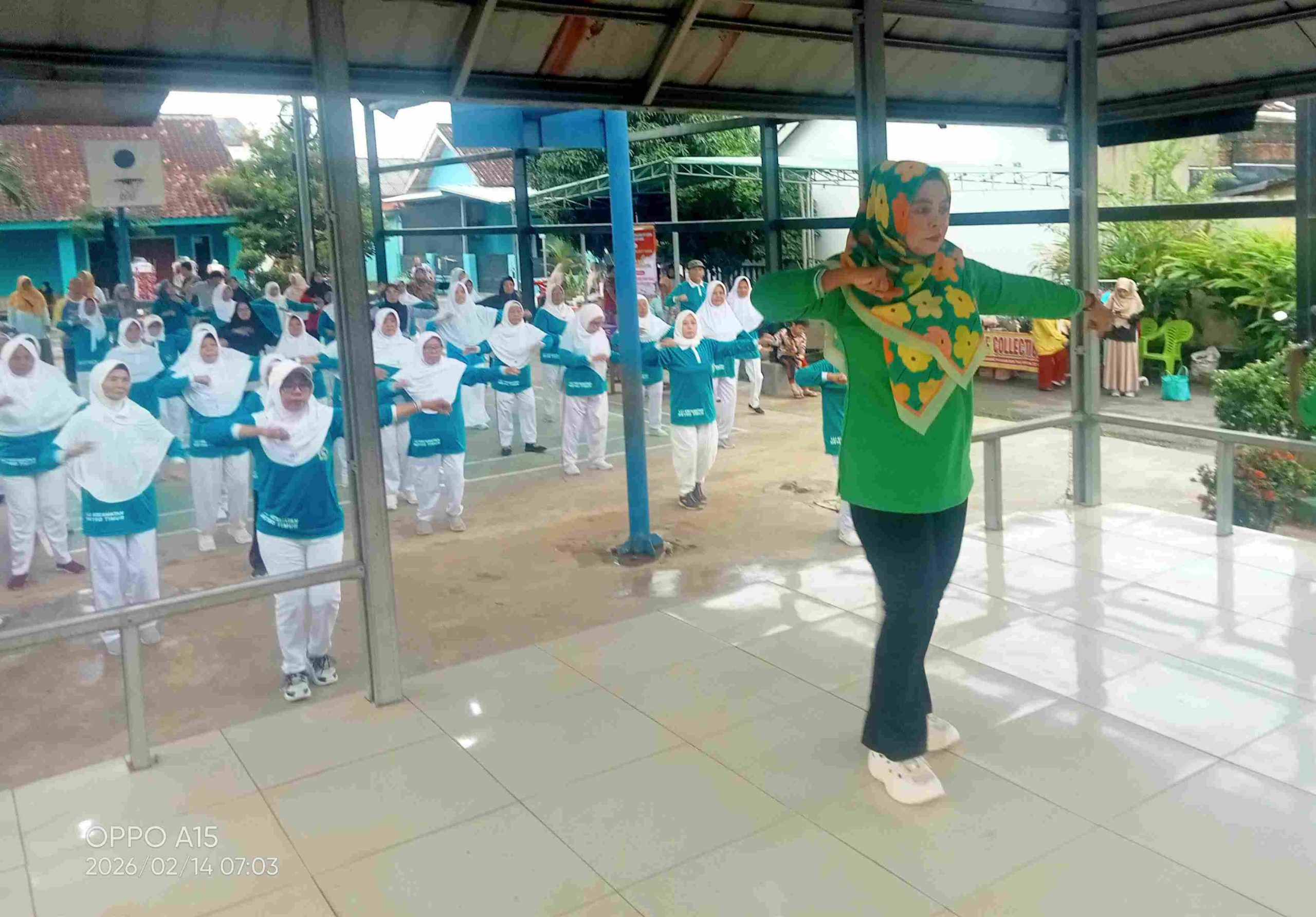 Senam LLI Semarakkan Bazar UMKM Lokal Tejo Agung, Warga Antusias Padati Lokasi Sejak Pagi